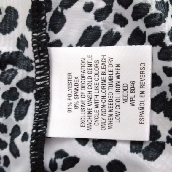 NWOT Ladies 2 piece pajama set - Picture 9 of 9